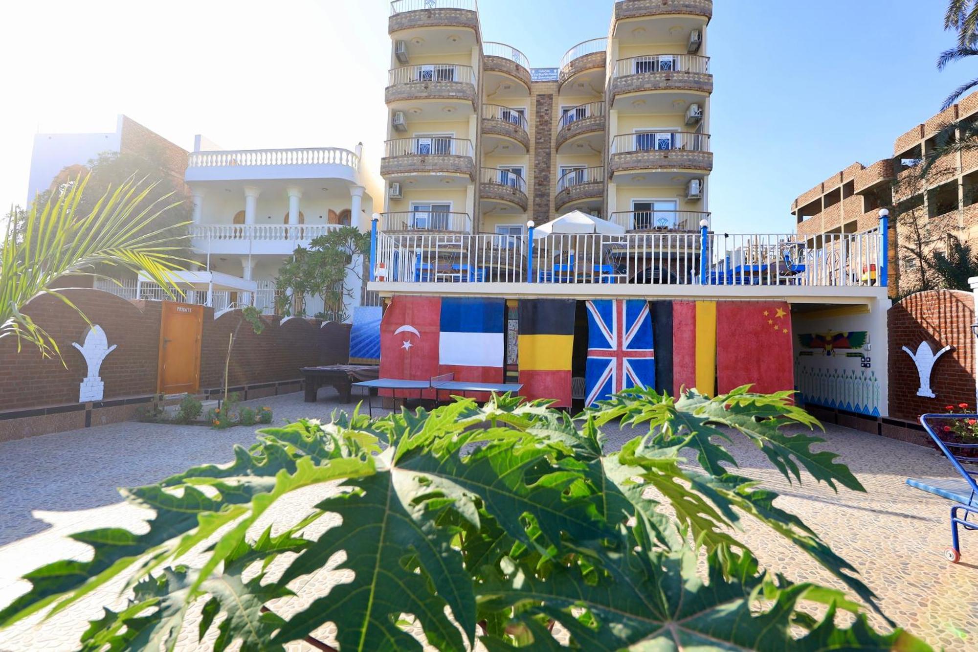 Apartment Blue Nile House